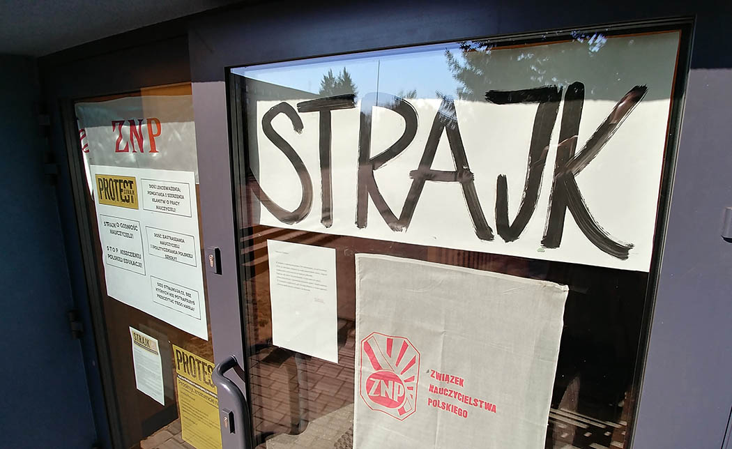 Nauczyciele, którzy strajkowali przerwę w pracy odczują w kieszeniach… – Pabianice – portal informacyjny