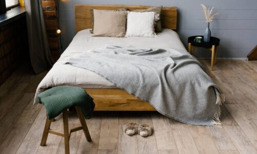 Sypialnia dla gości – 4 rzeczy, które powinny się w niej znaleźć
